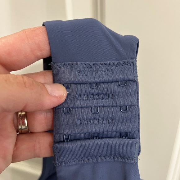 Like new Harper Wilde Base Unlined bra in 38C. Seriously such a good bra. - Picture 4 of 15